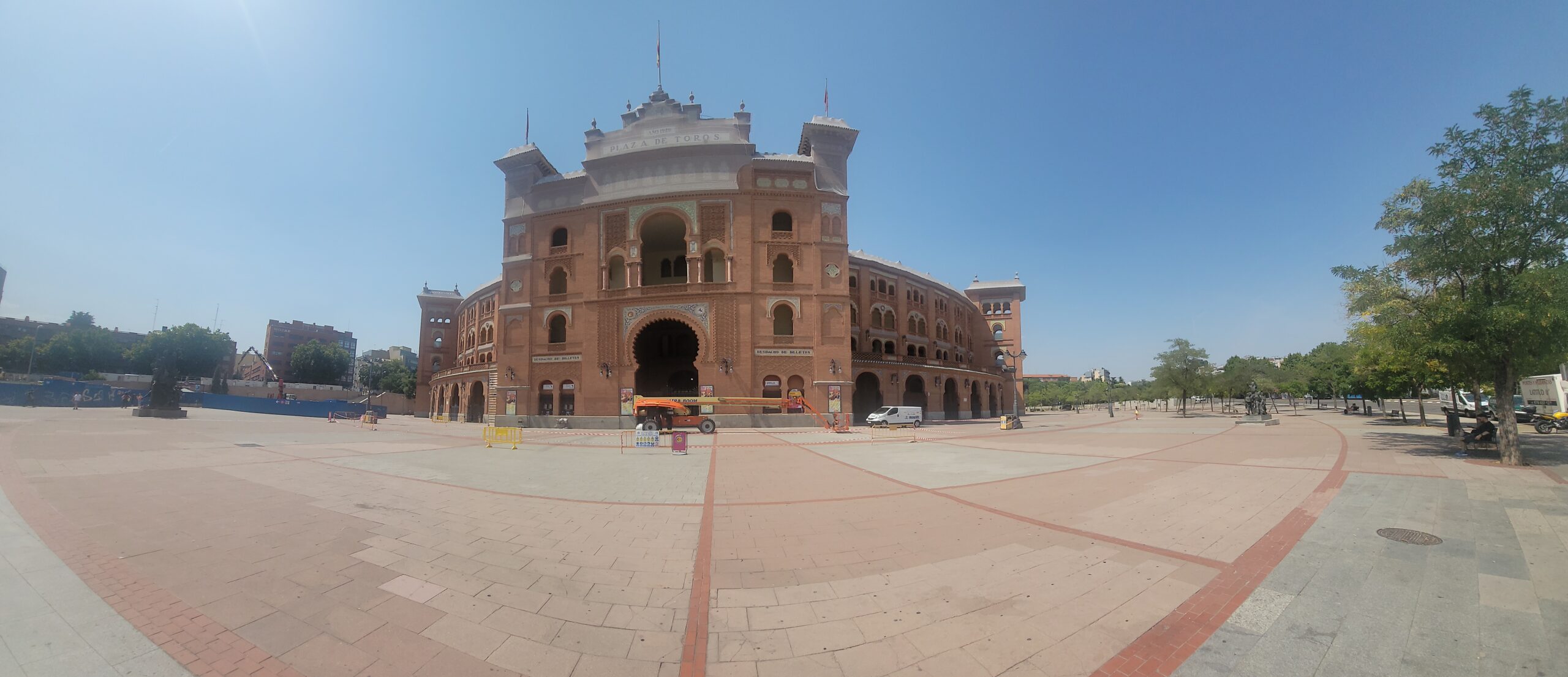 Europe 2026 Group Tour - Image 9