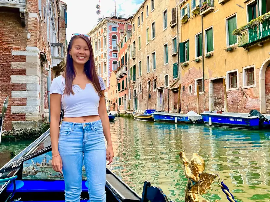 Venice Canal Experience: 2-Day Tour with Gondola Ride